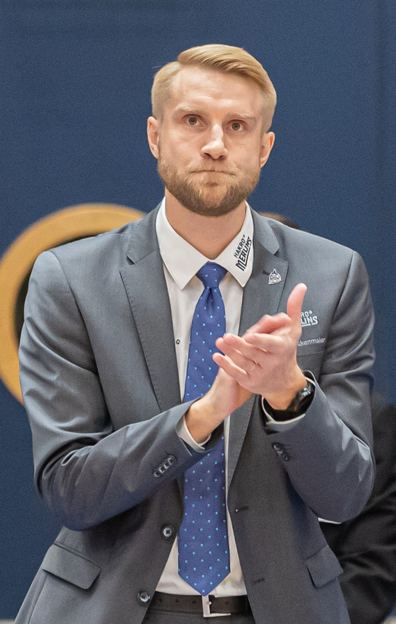 Coach Iisalo Gives Back Big! New Grizzlies Coach Gift $250K to Memphis Youth, Food Banks, and St. Jude— He’s Already Changing Lives