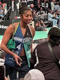 “Angel Reese Calls on Michael Jordan to Boost WNBA’s Spotlight at Chicago Sky’s Season Opener”