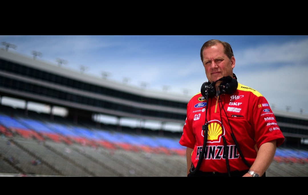 A Quiet Pit Road: NASCAR Mourns the Sudden Loss of Beloved Crew Chief Todd Gordon”