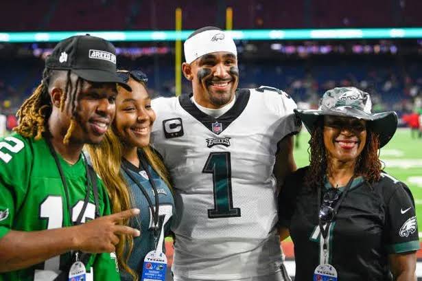 A Father’s Promise: Jalen Hurts Honors Late Grandmother in Touching Offseason Tribute”
